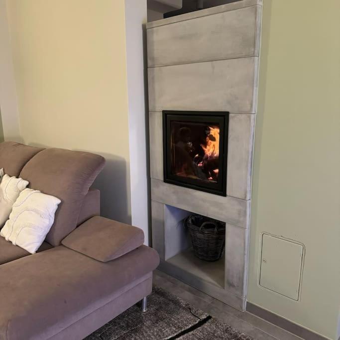 Modernes Ferienhaus In Uedersdorf ภายนอก รูปภาพ