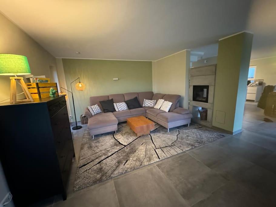 Modernes Ferienhaus In Uedersdorf ภายนอก รูปภาพ